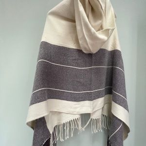 Loft Women's Hooded Shrug